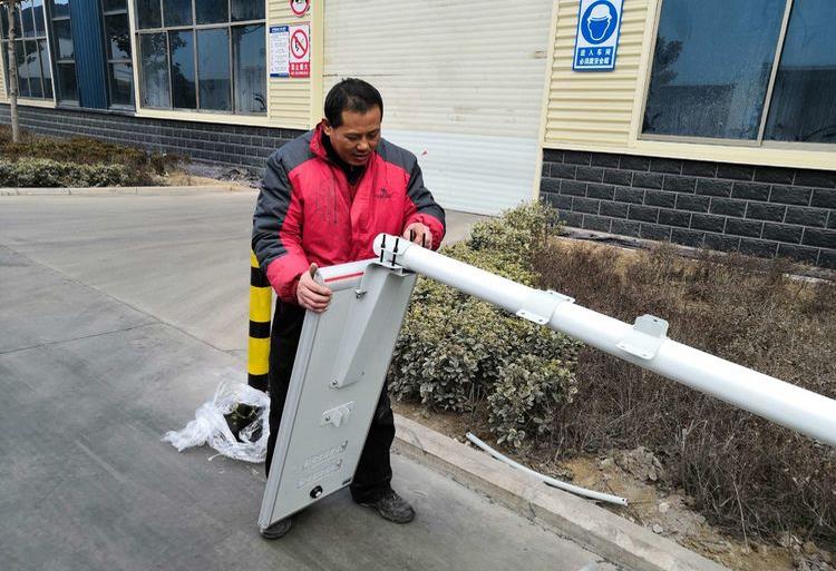 Integrated solar street lamp detailed installation process