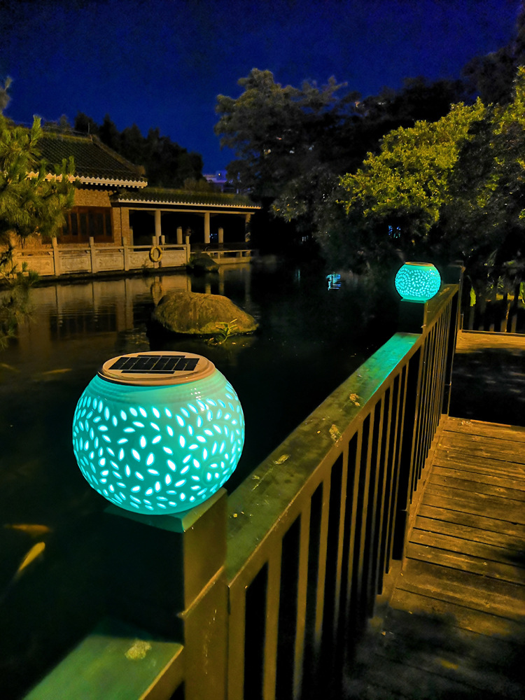 Ceramic Solar Garden Lighting