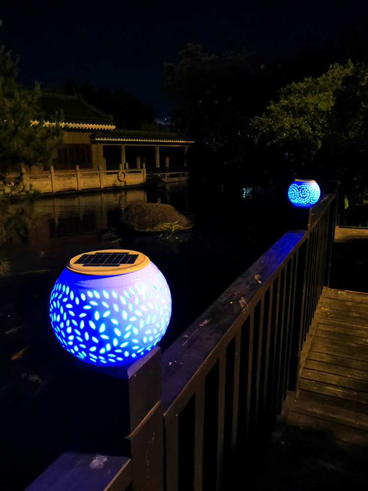 Ceramic Solar Garden Lighting